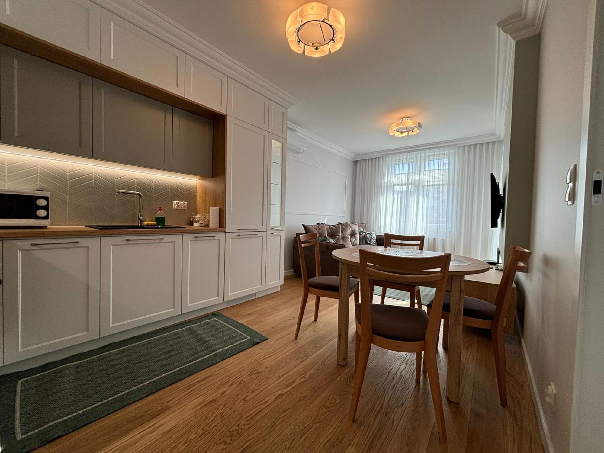 Apartamenty W Centrum Bialegostoku Z Parkingiem W Garazu Podziemnym Białystok Exterior foto