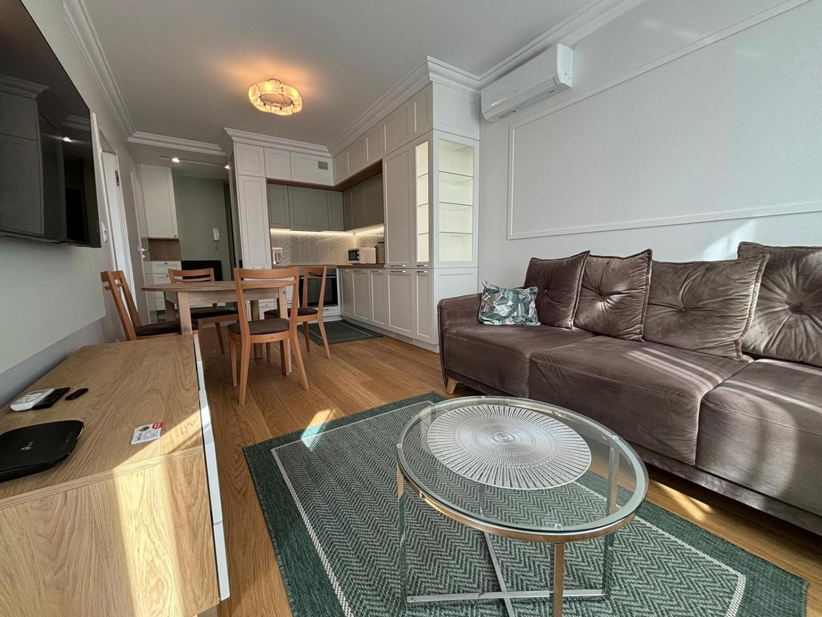 Apartamenty W Centrum Bialegostoku Z Parkingiem W Garazu Podziemnym Białystok Exterior foto